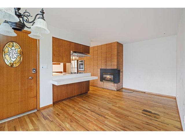 21525 Se OAK St, Gresham, OR 97030