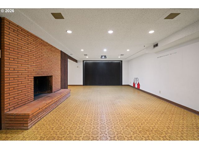 21525 Se OAK St, Gresham, OR 97030