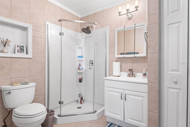 1109 PINELLAS BAYWAY S 102, St Petersburg, FL 33715