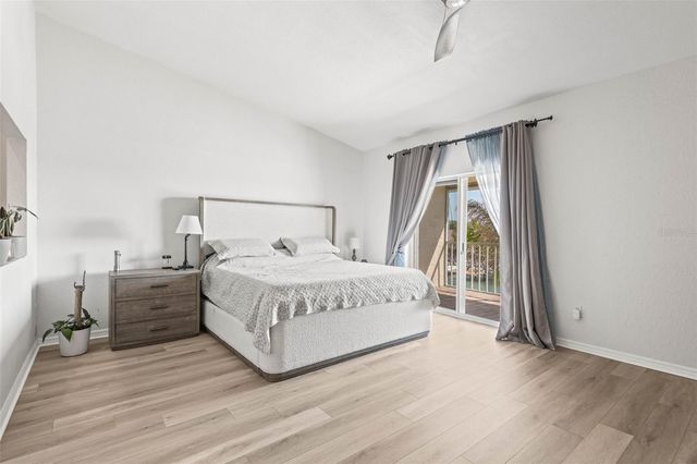 1109 PINELLAS BAYWAY S 102, St Petersburg, FL 33715