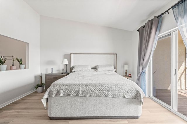 1109 PINELLAS BAYWAY S 102, St Petersburg, FL 33715