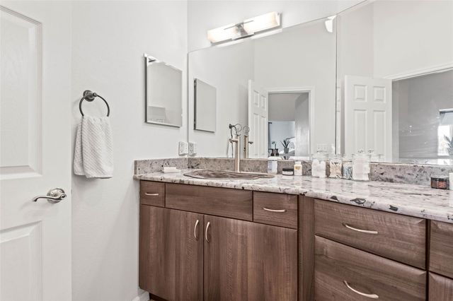 1109 PINELLAS BAYWAY S 102, St Petersburg, FL 33715