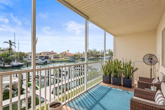 1109 PINELLAS BAYWAY S 102, St Petersburg, FL 33715