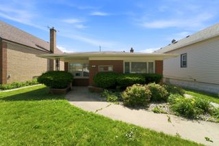 13227 S Escanaba Avenue, Chicago, IL 60633
