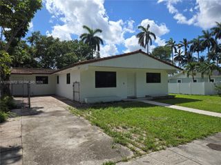 13100 NE 3rd Court 1, North Miami, FL 33161