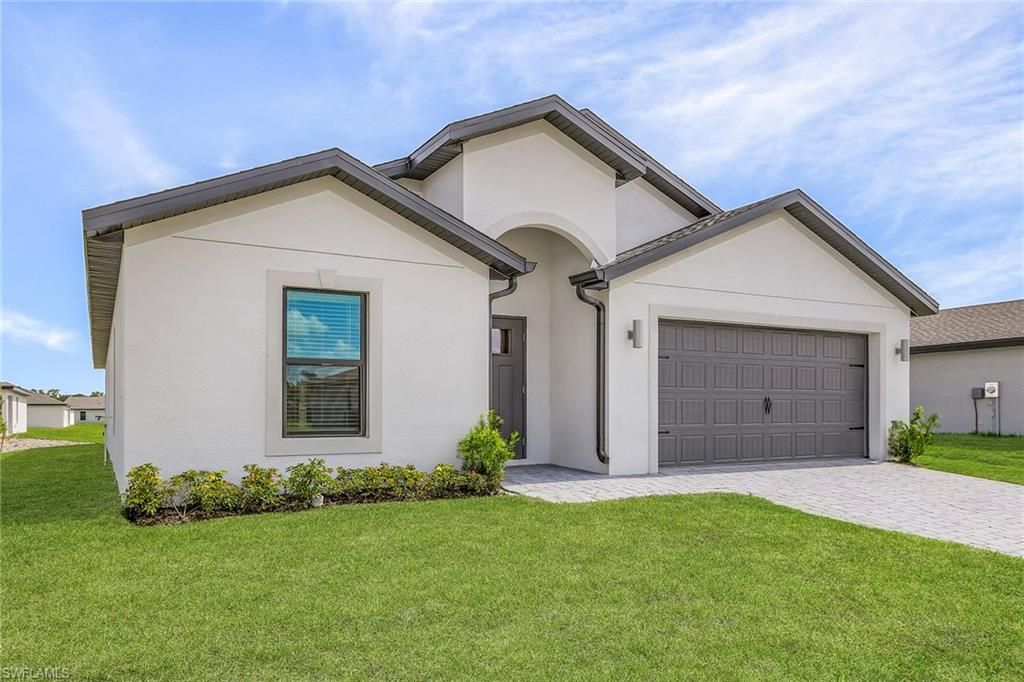 825 Gen D Macarthur AVE, LABELLE, FL 33935 — exterior