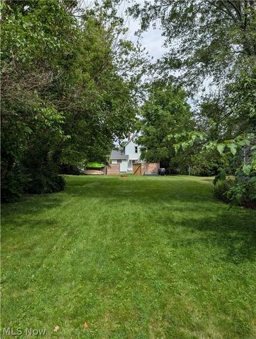 1633 Holland Court SW, Canton, OH 44706