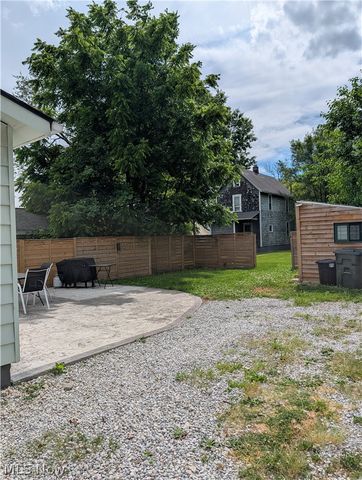 1633 Holland Court SW, Canton, OH 44706