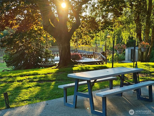 2757 Hunt Road, Oak Harbor, WA 98277