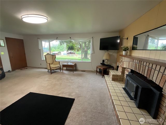 2757 Hunt Road, Oak Harbor, WA 98277