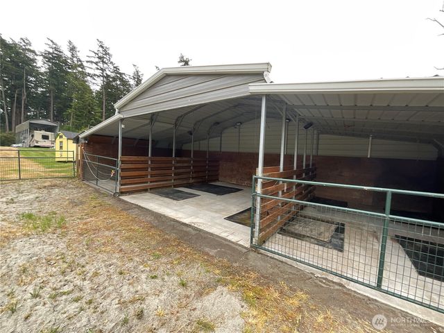 2757 Hunt Road, Oak Harbor, WA 98277