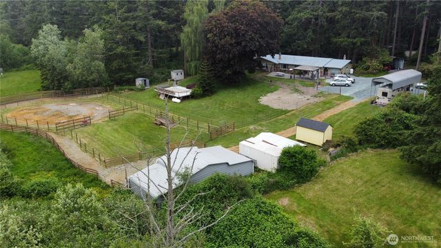 2757 Hunt Road, Oak Harbor, WA 98277