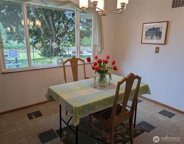 2757 Hunt Road, Oak Harbor, WA 98277