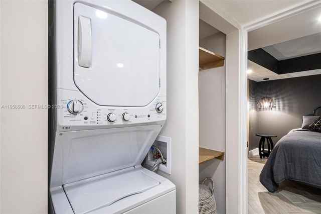 1717 N Bayshore Dr A-3755, Miami, FL 33132