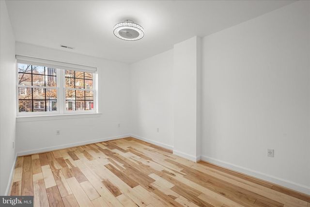 3626 T ST NW, Washington, DC 20007