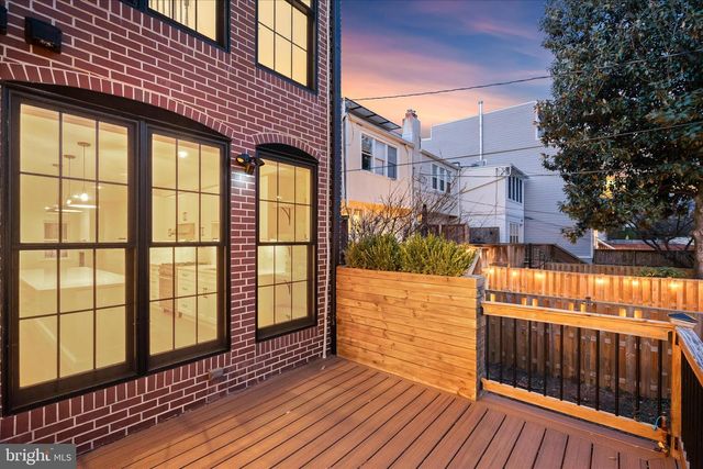 3626 T ST NW, Washington, DC 20007