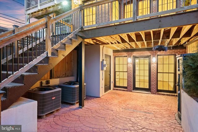 3626 T ST NW, Washington, DC 20007