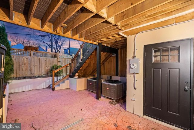 3626 T ST NW, Washington, DC 20007