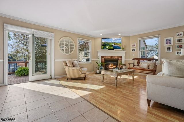 78 Elmwood Rd, Cedar Grove Twp., NJ 07009