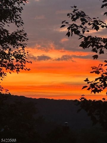 78 Elmwood Rd, Cedar Grove Twp., NJ 07009