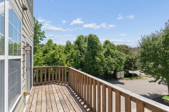 531 Saint Jules Ln, Nashville, TN 37211