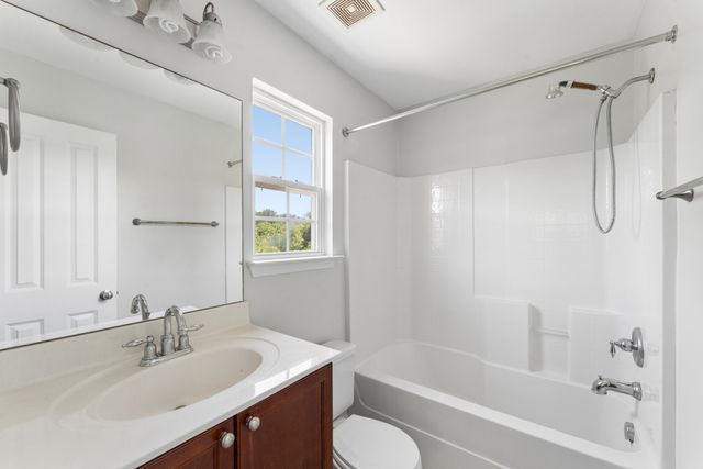 531 Saint Jules Ln, Nashville, TN 37211