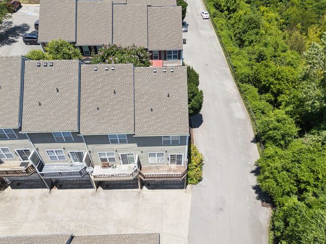 531 Saint Jules Ln, Nashville, TN 37211