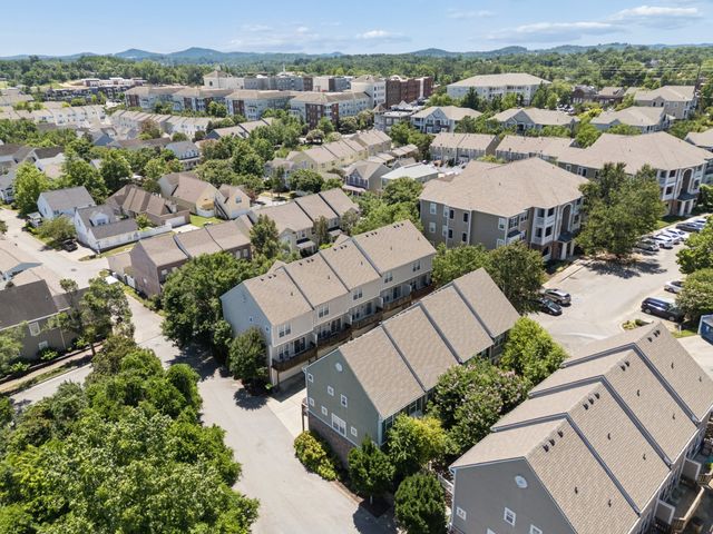 531 Saint Jules Ln, Nashville, TN 37211