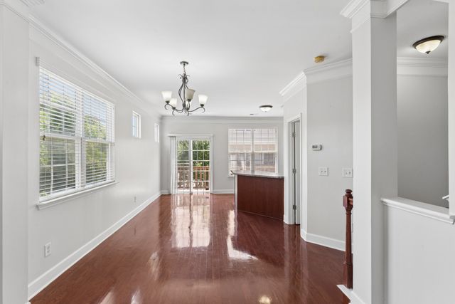 531 Saint Jules Ln, Nashville, TN 37211