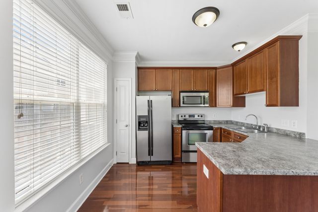 531 Saint Jules Ln, Nashville, TN 37211