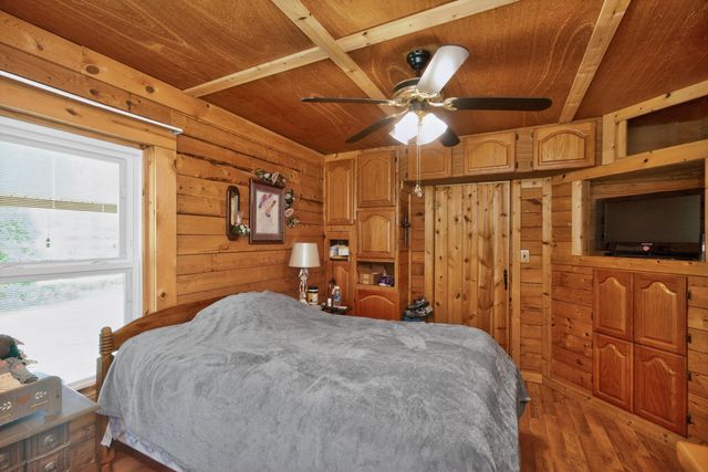 978 State Hwy 1064, Woodbine, KY 40771