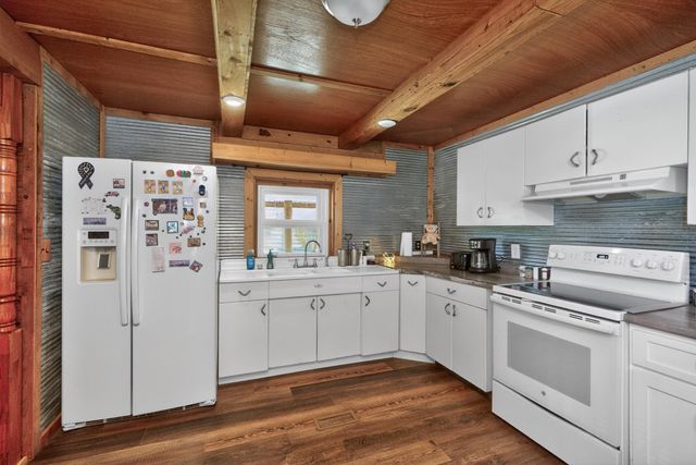 978 State Hwy 1064, Woodbine, KY 40771