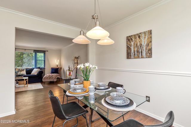 24 Fairview Drive, Middletown, NJ 07748