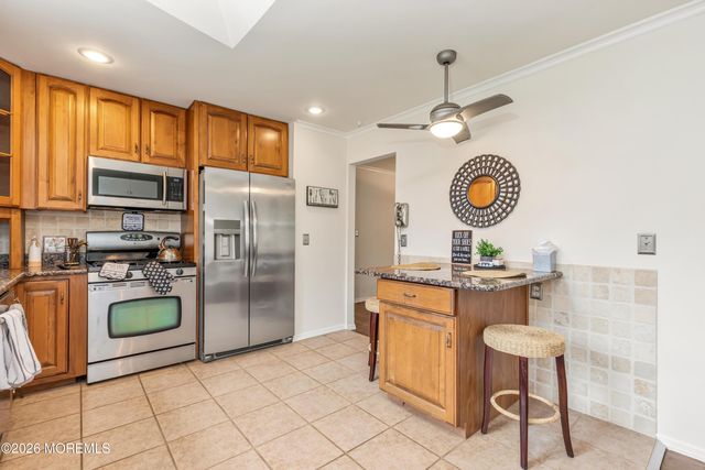 24 Fairview Drive, Middletown, NJ 07748