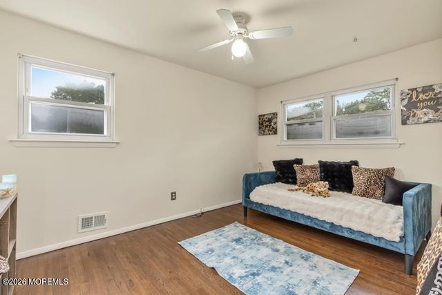24 Fairview Drive, Middletown, NJ 07748