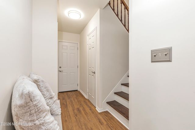 24 Fairview Drive, Middletown, NJ 07748