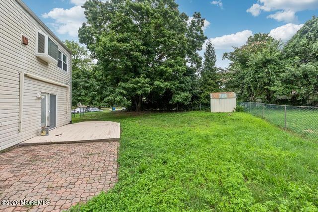 24 Fairview Drive, Middletown, NJ 07748