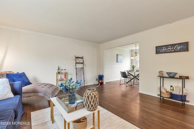 24 Fairview Drive, Middletown, NJ 07748