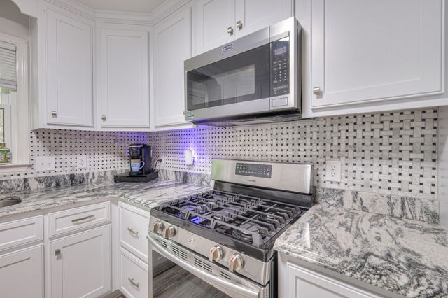 204 Hogan Ln, Columbia, TN 38401