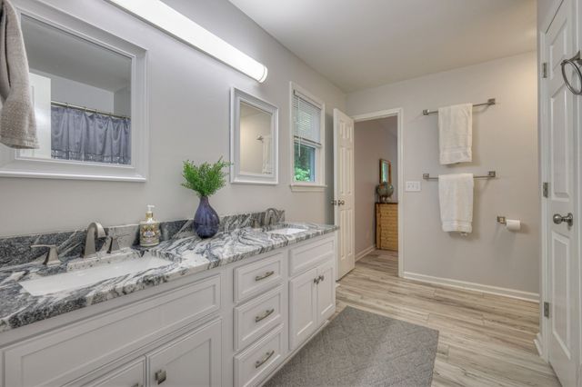 204 Hogan Ln, Columbia, TN 38401