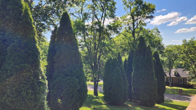 204 Hogan Ln, Columbia, TN 38401