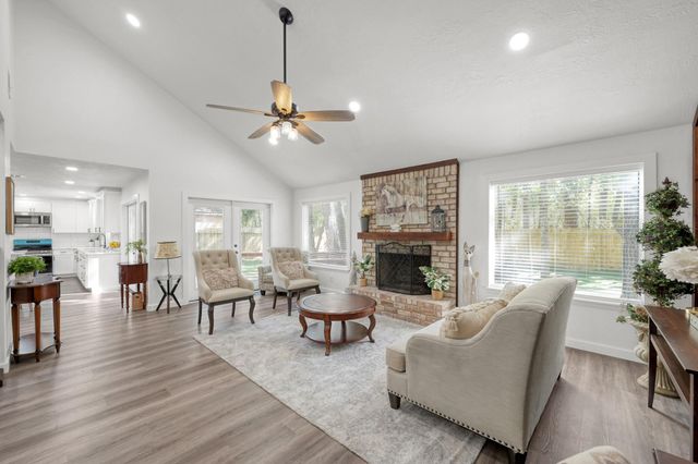 26 Wishbonebush Road, The Woodlands, TX 77380