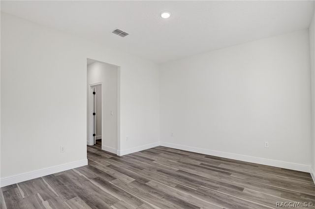 1957 W Oliver Drive, Citrus Springs, FL 34434