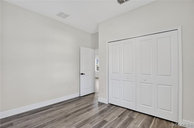 1957 W Oliver Drive, Citrus Springs, FL 34434
