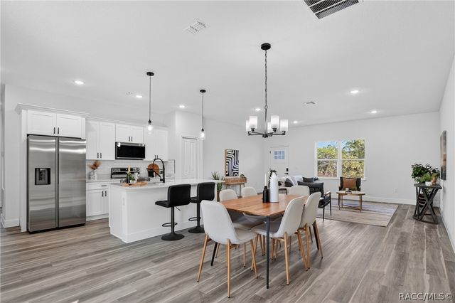 1957 W Oliver Drive, Citrus Springs, FL 34434