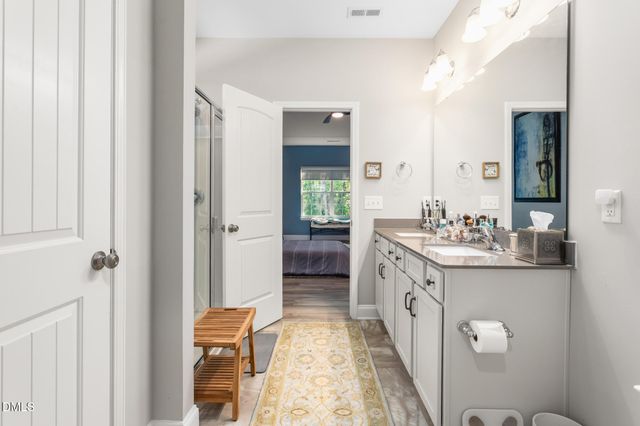 5171 Salem Woods Drive, Graham, NC 27253