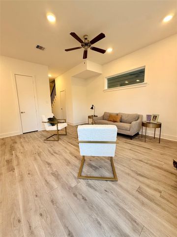 9609 Habitat Street, Houston, TX 77075