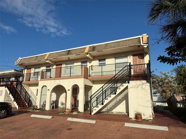 1235 W RIVER Drive 4, Margate, FL 33063