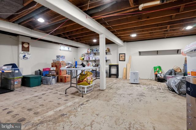 2415 CHESTNUT HILL DR, Cinnaminson, NJ 08077