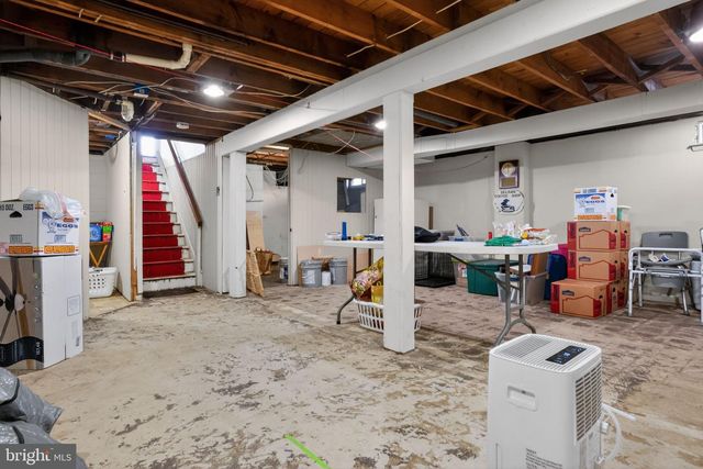 2415 CHESTNUT HILL DR, Cinnaminson, NJ 08077